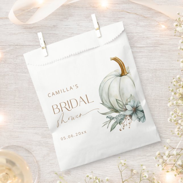 Fall In Love Bridal Shower Favour Bag (Clipped)