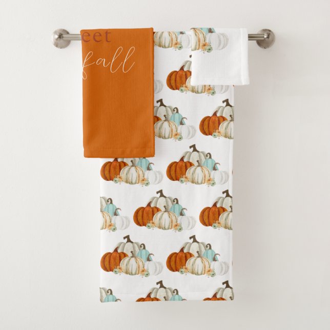 Fall Watercolor Pumpkins Bath Towel Set (Insitu)