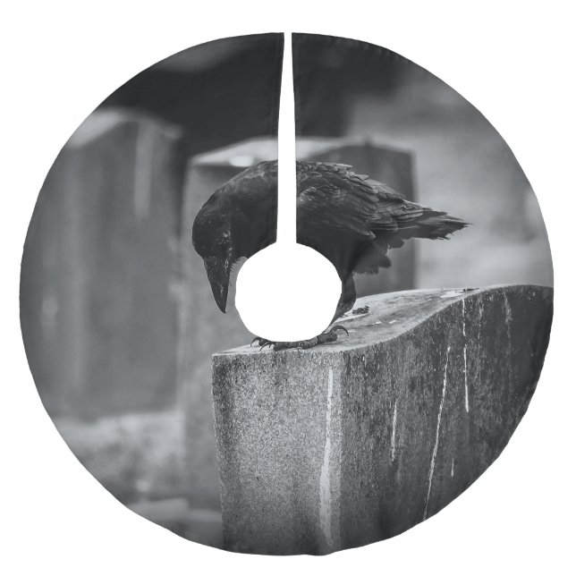 Falln Cemetery Crow Brushed Polyester Tree Skirt (Front)
