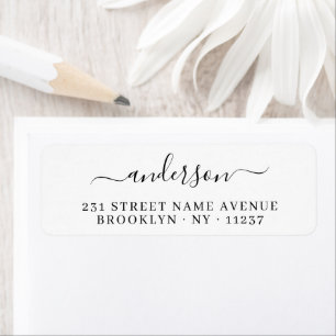 Famille moderne Nom de script Simple Noir Calligra