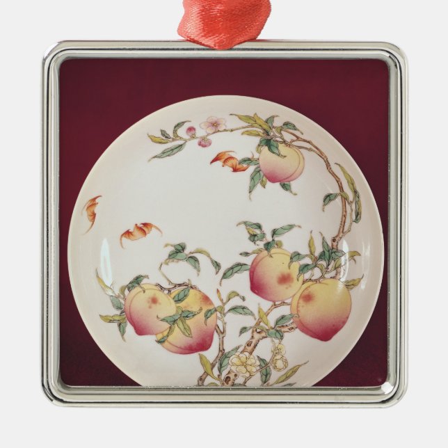 Famille rose plate decorated metal ornament (Front)