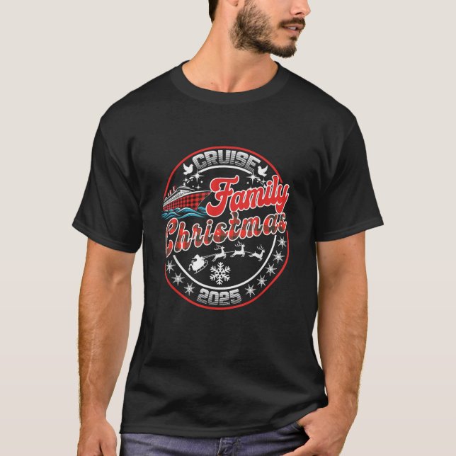 Family Christmas Cruise 2025 Matching Family Men W T-Shirt (Front)