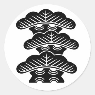 [Family Crests] Right-aligned 3tiered pine trees Classic Round Sticker
