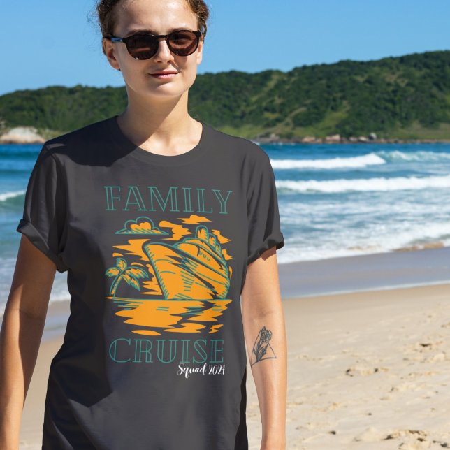 Family Cruise Vacation 2024 T-Shirt (Creator Uploaded)