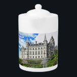 Family Heritage Sutherland Clan's Dunrobin Castle<br><div class="desc">Savour your heritage and connection with one of Scotland's  Highland clans while your tea brews in this lovely pot decorated with a bright photograph of Dunrobin Castle on the Scottish northeast coast.</div>