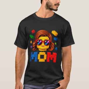 Family mom master builder building bricks blocks T-Shirt