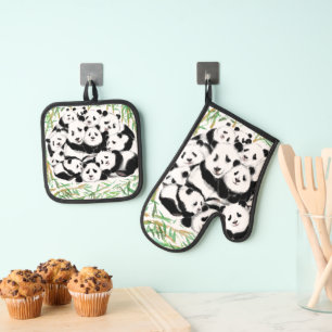 Family Panda Funny Oven Mitt & Pot Holder Set