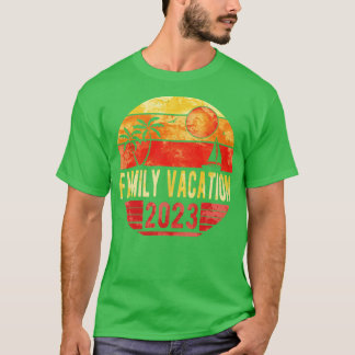 Family Summer Vacation 2023 Vintage Retro Sunset T-Shirt