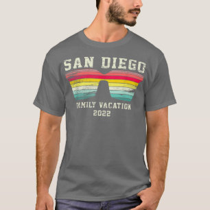Family Vacation 2022 Summer Retro San Diego Gift C T-Shirt