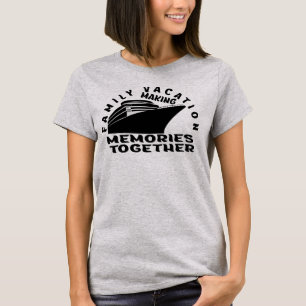 FAMILY VACATION. T-Shirt