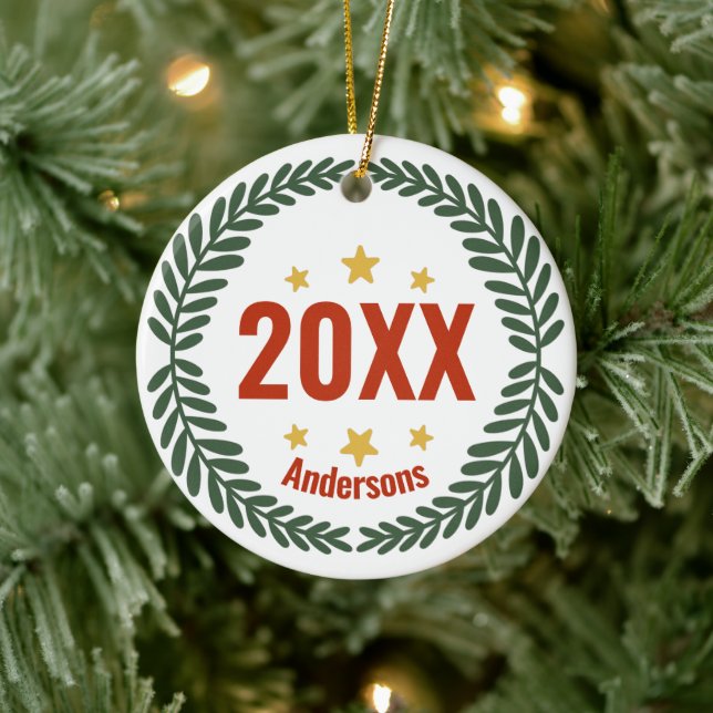 Family Wreath Ornament - Personalized Christmas (Tree)