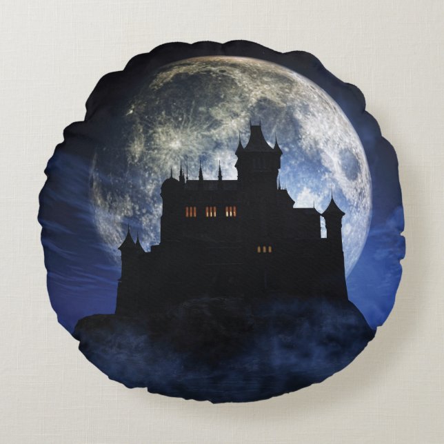 Fantasy castle during night round pillow (Front)
