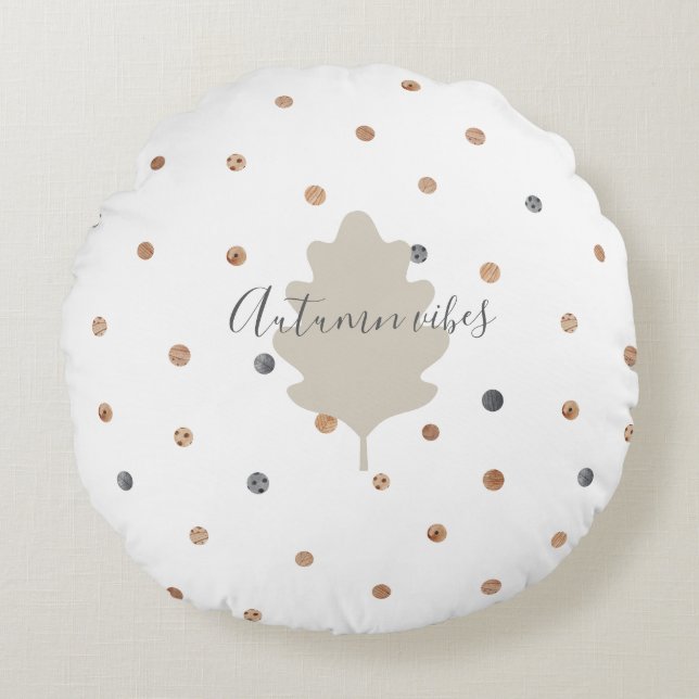Fantasy-inspired botanical elements round pillow (Front)
