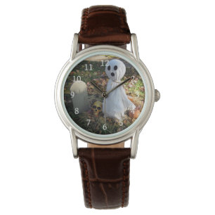 Fantôme dans la montre du cimetière