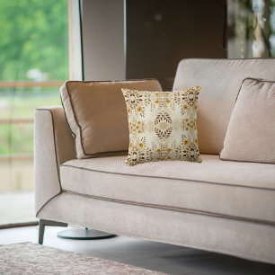 Farmhouse Floral Pattern Throw Pillow
