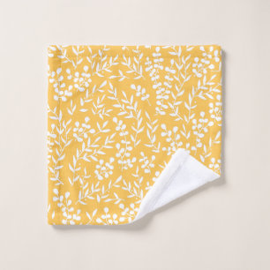 Farmhouse simple floral pattern on yellow bath towel set