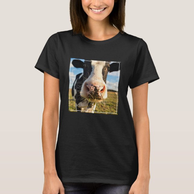 Farms | Holstein Cow Chewing T-Shirt (Front)