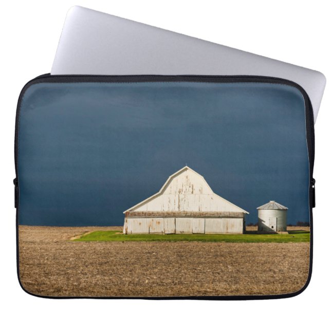 Farms | White Barn & Silo Laptop Sleeve (Front)