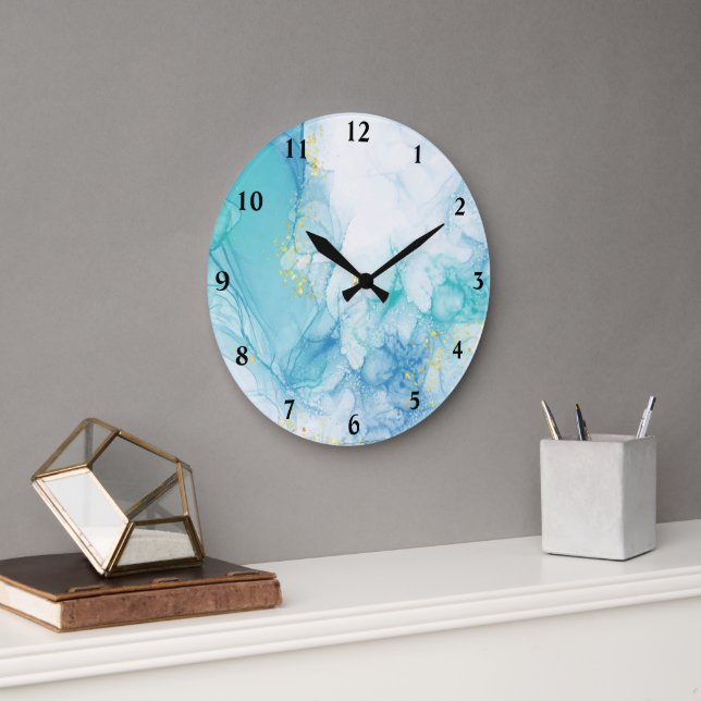Fashionably Functional: Best Wall Clock (Office)