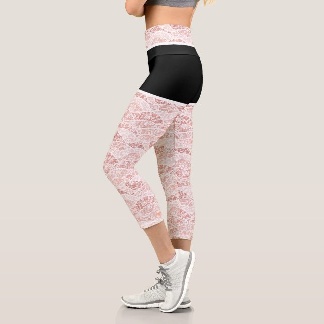 Faux White Lace Fishnet Capri Leggings - Amusants (Gauche)