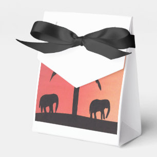Favour box with elephant dsign