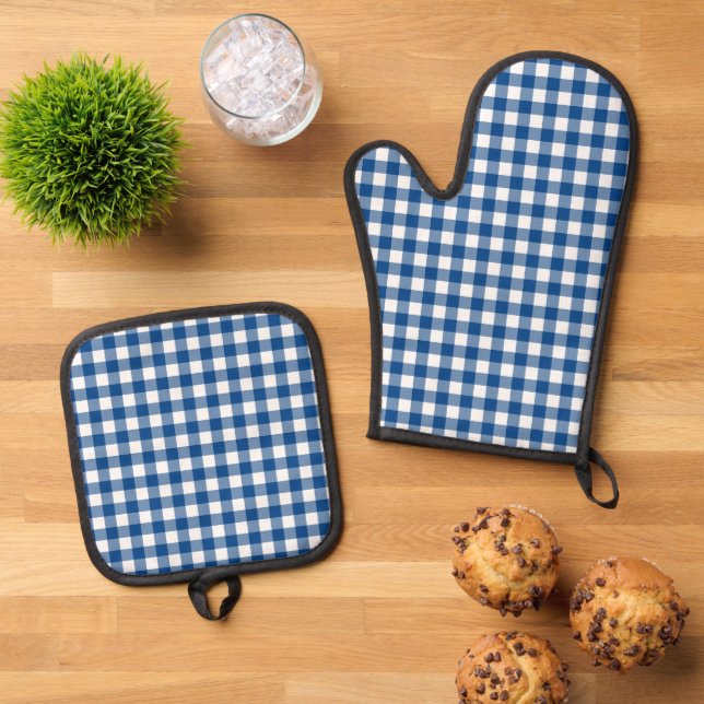 Faye and Lauren Navy Blue Gingham Oven Mitt & Pot Holder Set (Top Down)