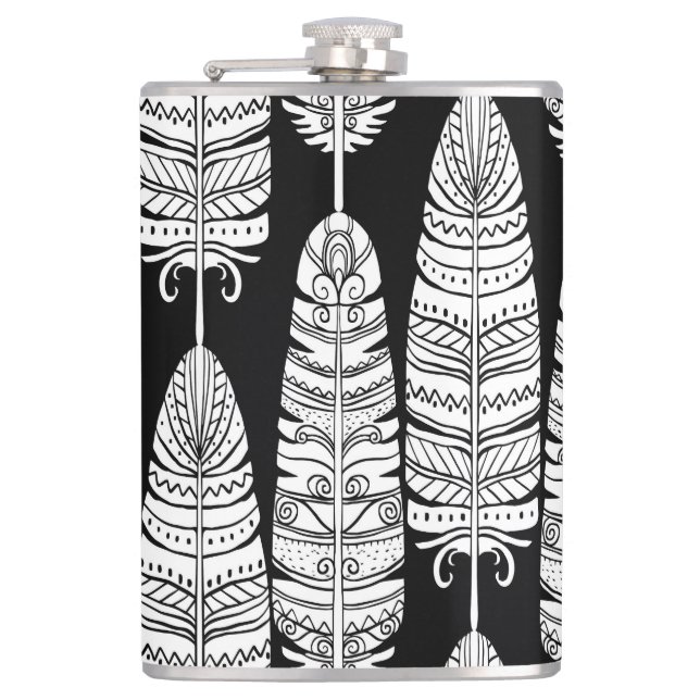 Feathers boho: black and white pattern hip flask (Front)