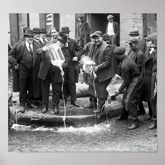 FEDS DUMP PROHIBITED LIQUOR in NEW YORK Poster (Front)