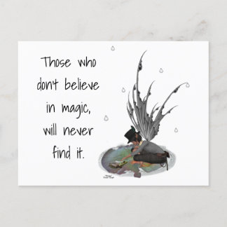 Fée de pluie de garçon avec carte postale de greno