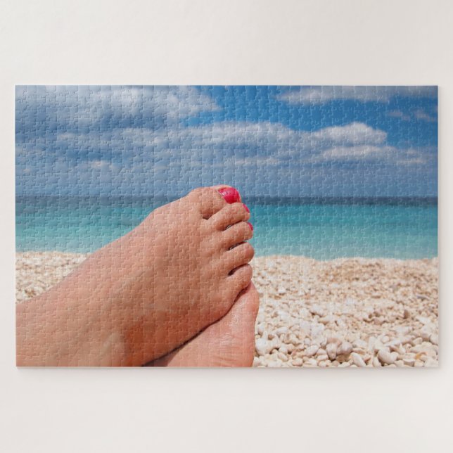 Feet with nail polish on the beach jigsaw puzzle (Horizontal)