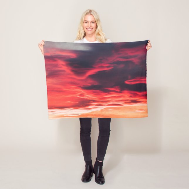 feline wave fleece blanket (In Situ)