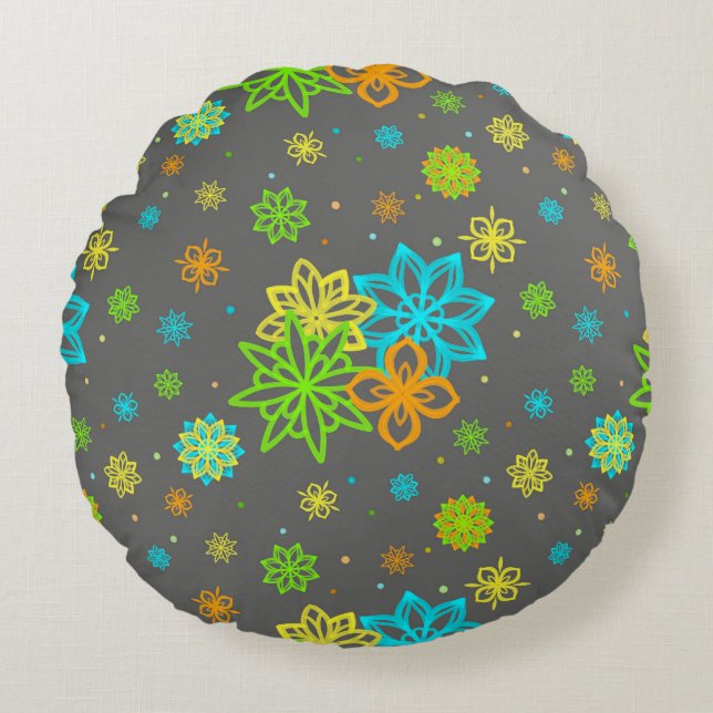 Felt Tip Flowers - Emmy Pattern Round Pillow (Front)