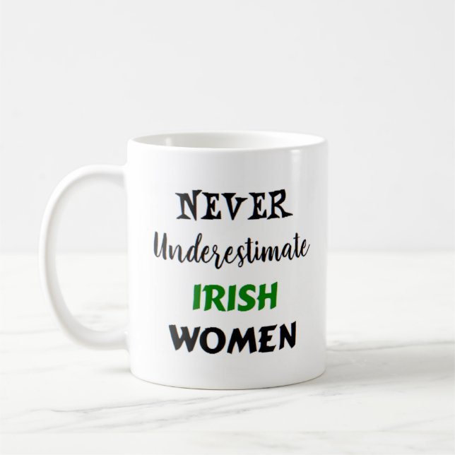 femme irlandaise tasse à café (Gauche)