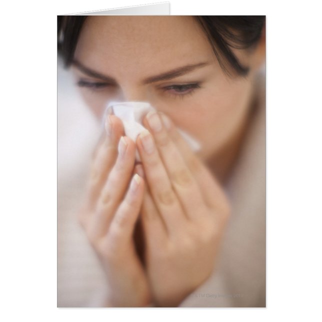 Femme qui lui souffle le nez. (Devant)