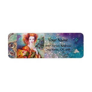 FEMME ROMANTIQUE AVEC PÂTE DE PEACOCK ÉCLANTE