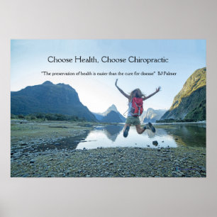Femme sautant au lac Chiropractic Poster