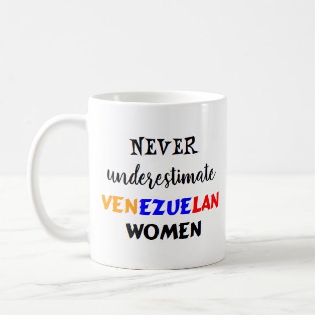 femmes vénézuéliennes tasse à café (Gauche)