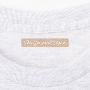 Fer Kraft simple et propre sur Étiquette de vêteme