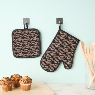 Fern Leaf Rose Gold On Black Oven Mitt & Pot Holder Set