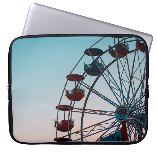 FERRIES WHEEL LAPTOP SLEEVE (Front)