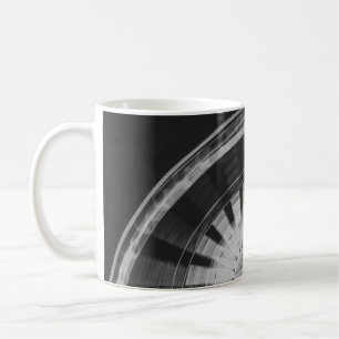 FERRIS WHEEL DURING NIGHT TIME COFFEE MUG