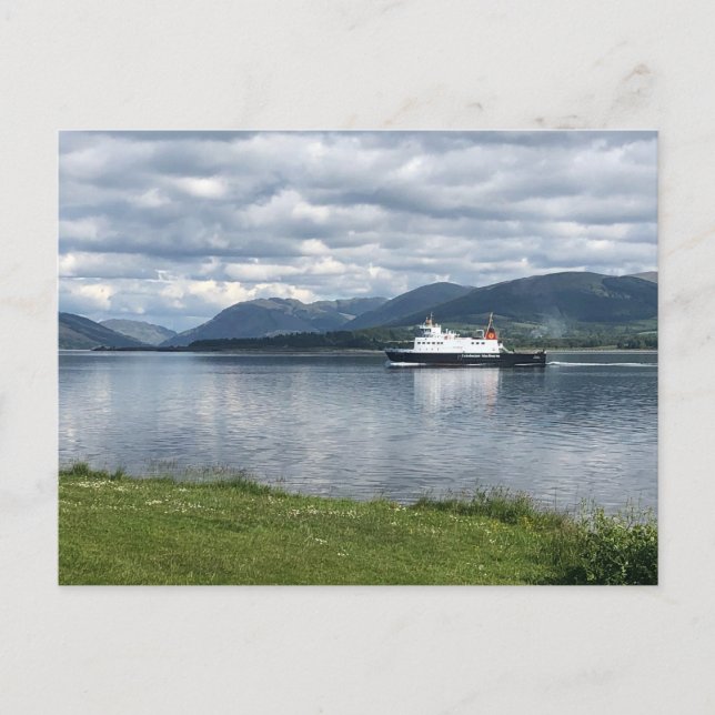 Ferry Sailing into Rothesay Bay, Isle of Bute on a Holiday Postcard (Front)