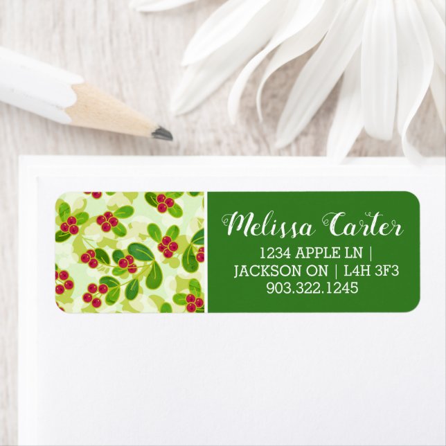 Festive Cranberry Fruit Pattern, Green (Insitu)