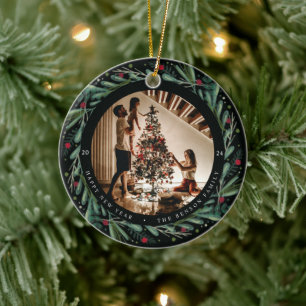 Festive New Year Wreath Leaves Berries Pic Ceramic Ornament