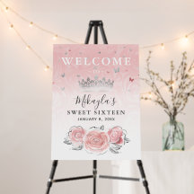 Fête de bienvenue avec des roses argent et rose pâ