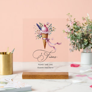 Fête des mariées de cône de crème glacée