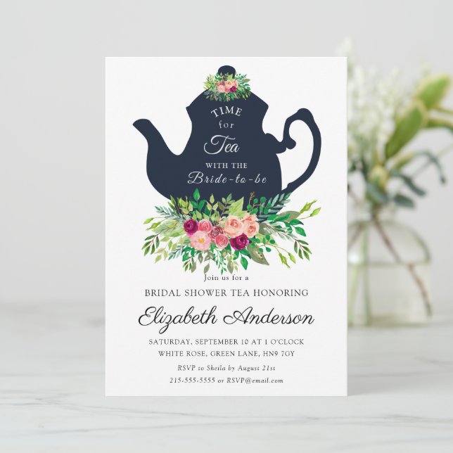 Fête des mariées Tea Party Invitation (Debout devant)