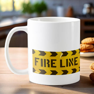 Feu ligne ne traverse pas bandes jaunes tasse de c