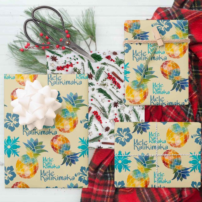 Feuille De Papier Cadeau Ananas hawaïen et Hibiscus Mele Kalikimaka 3 (Créateur téléchargé)