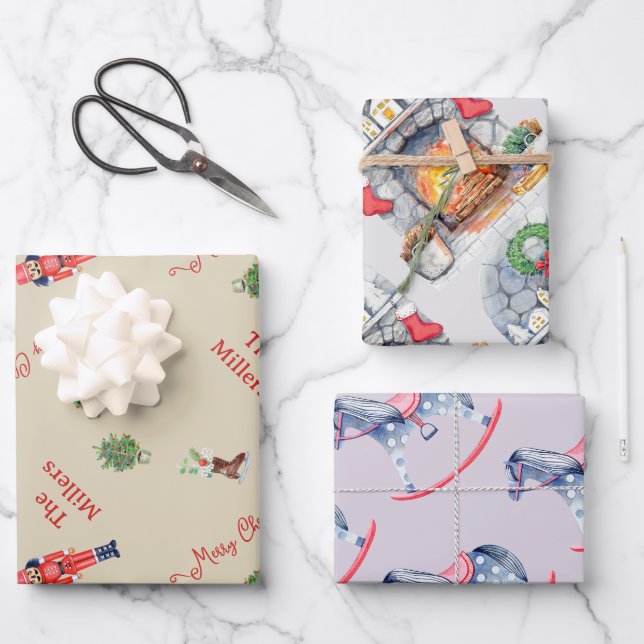 Feuille De Papier Cadeau Arbre de Noël Cheminée Jouets Cheval Jouets Famill (Recto)